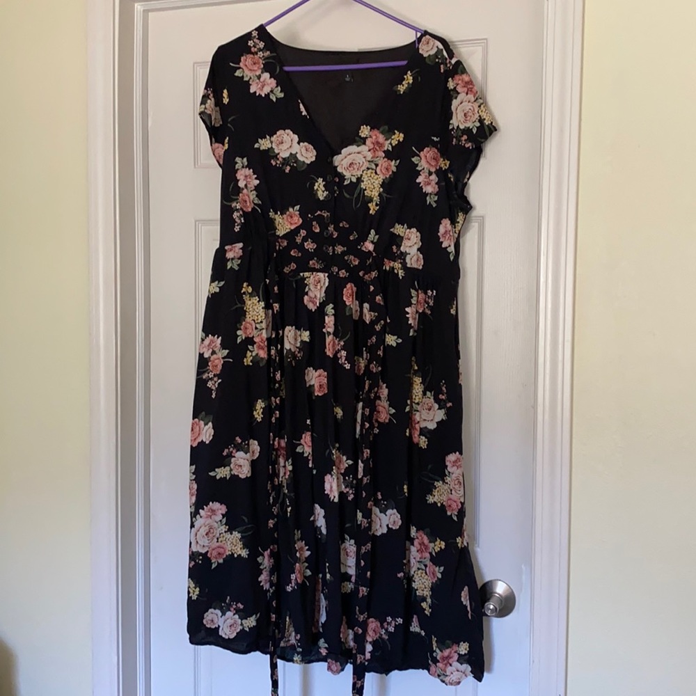 Torrid Black Floral Mixed Print Button Down Midi Dress Sz 1